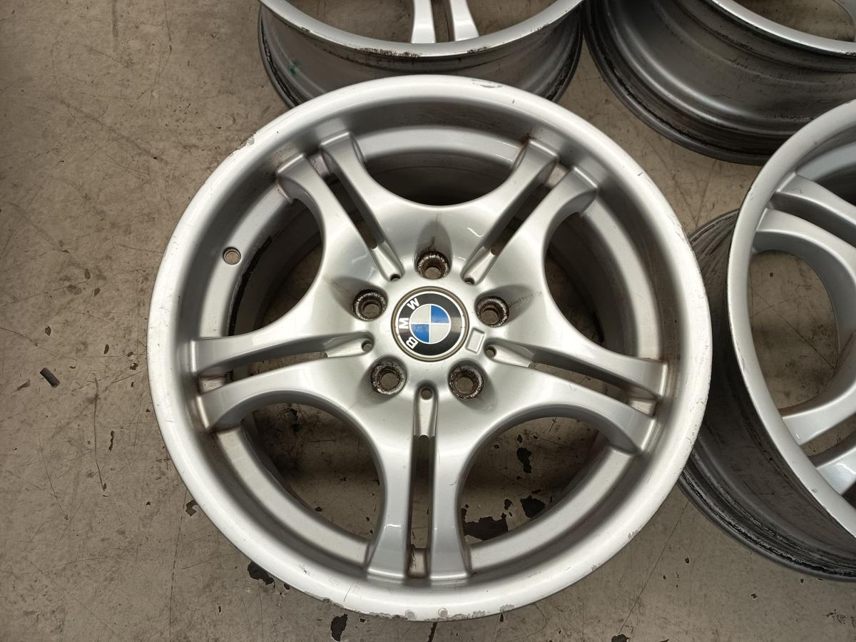 BMW 3-ER E46 orig Satz Alufelgen M Design 7,5x17 ET 41 8,5x17 ET50 Bj 2002
