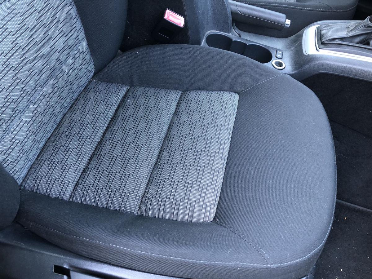 Skoda Octavia 1Z ab09 Sitz vorn rechts Beifahrersitz Stoff OHNE Heizung