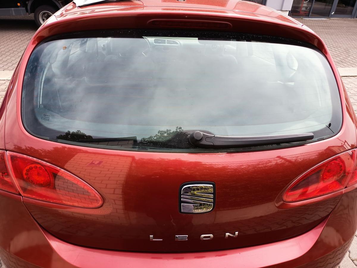 Seat Leon 1P original Heckklappe mit Scheibe LS3X Rojo Rubi Perlado Met. Bj 2005