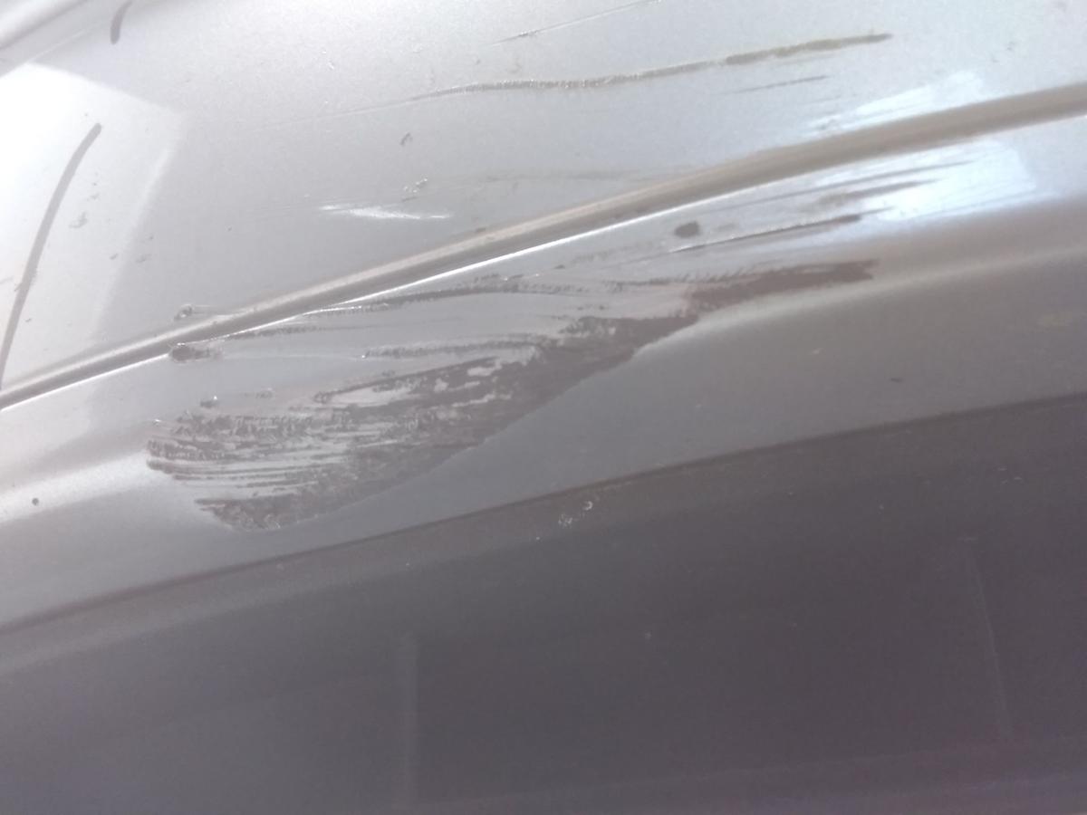 VW Golf Plus original Stoßstange Stoßfänger vorn mit SRA Mängel BJ2007 LA7W reflexsilbermet. VW Golf Plus original Stoßstange Stoßfänger vorn mit SRA Mängel BJ2007 LA7W reflexsilbermet.