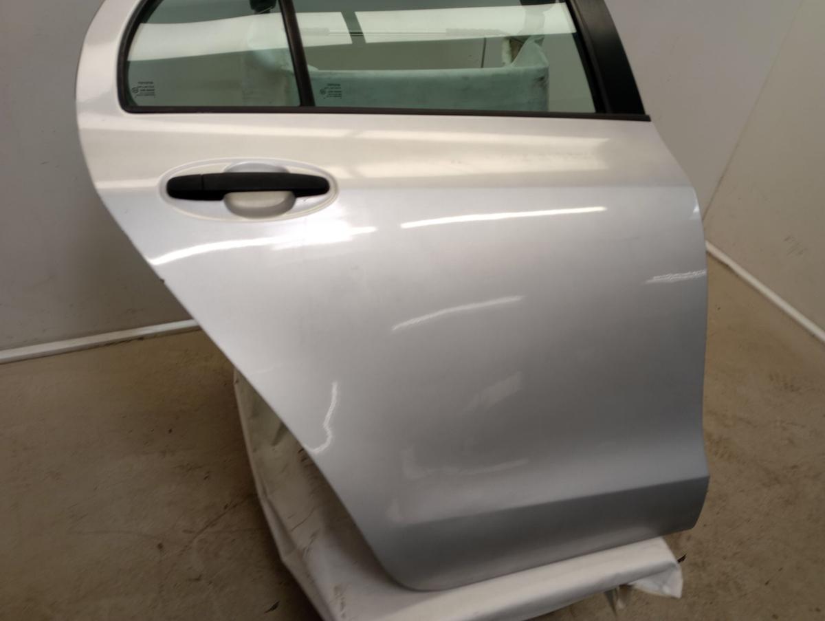 Toyota Yaris XP9 orig Tür hinten rechts 1E7 Silber Bj 2006