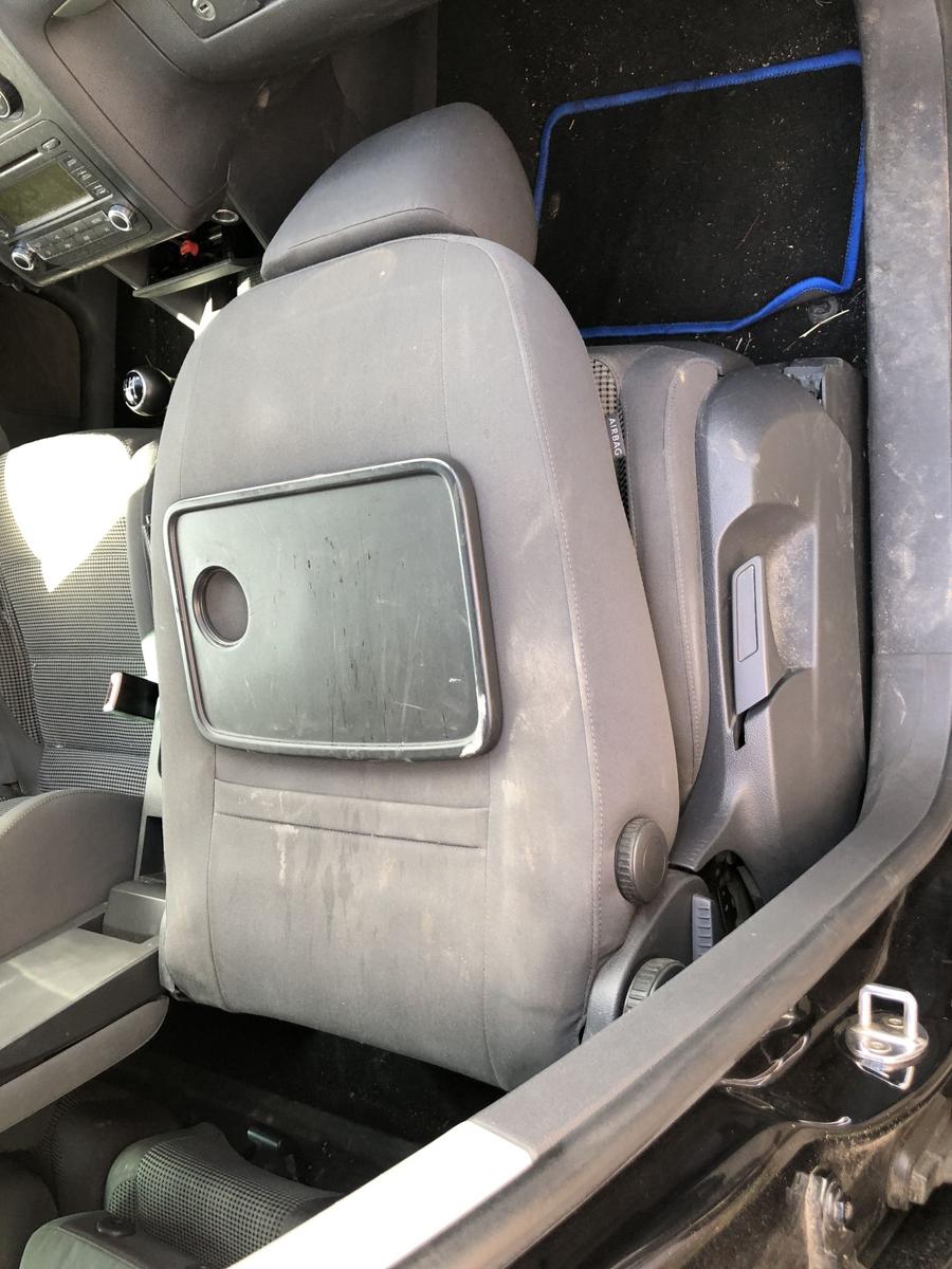 VW Touran 1T 1T1 Sitz vorn rechts Beifahrersitz mit Sitzkonsole Stoff Heizung