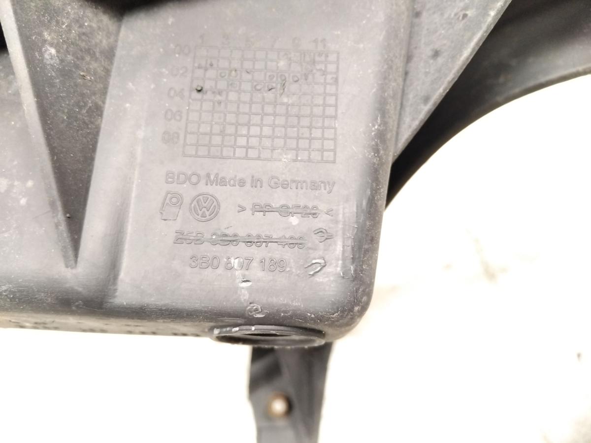 VW Passat 3BG original Tr&auml;ger Frontgrill K&uuml;hlergrill 3B0807189 BJ2005