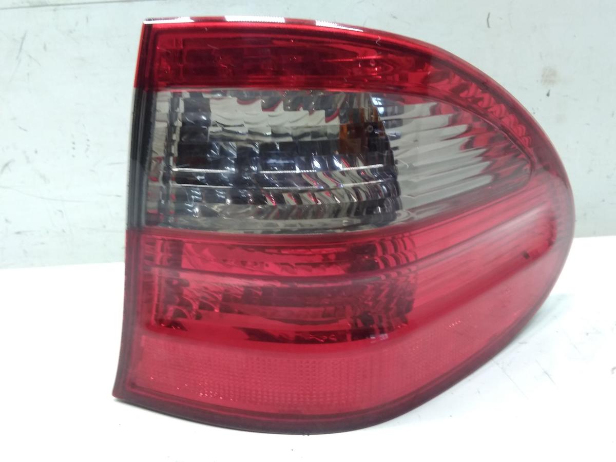 Mercedes E-Klasse S211 orig.Rückleuchte Heckleuchte rechts aussen Kombi BJ2006
