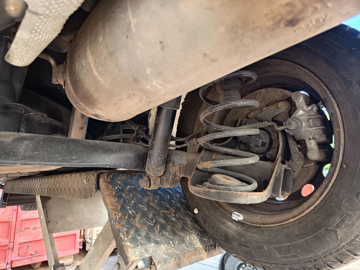 Hyundai i20 original Hinterachse Tr&auml;ger scheibengebremst 55100-1J050 Bj 2011