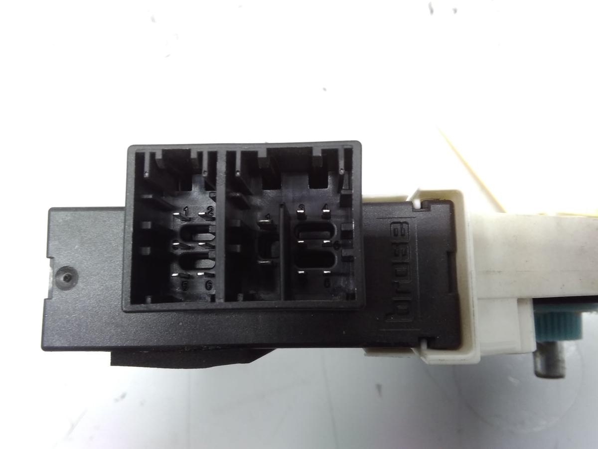 Seat Ibiza III 6L original Fensterhebermotor vorn links 6L2959802 BJ2007