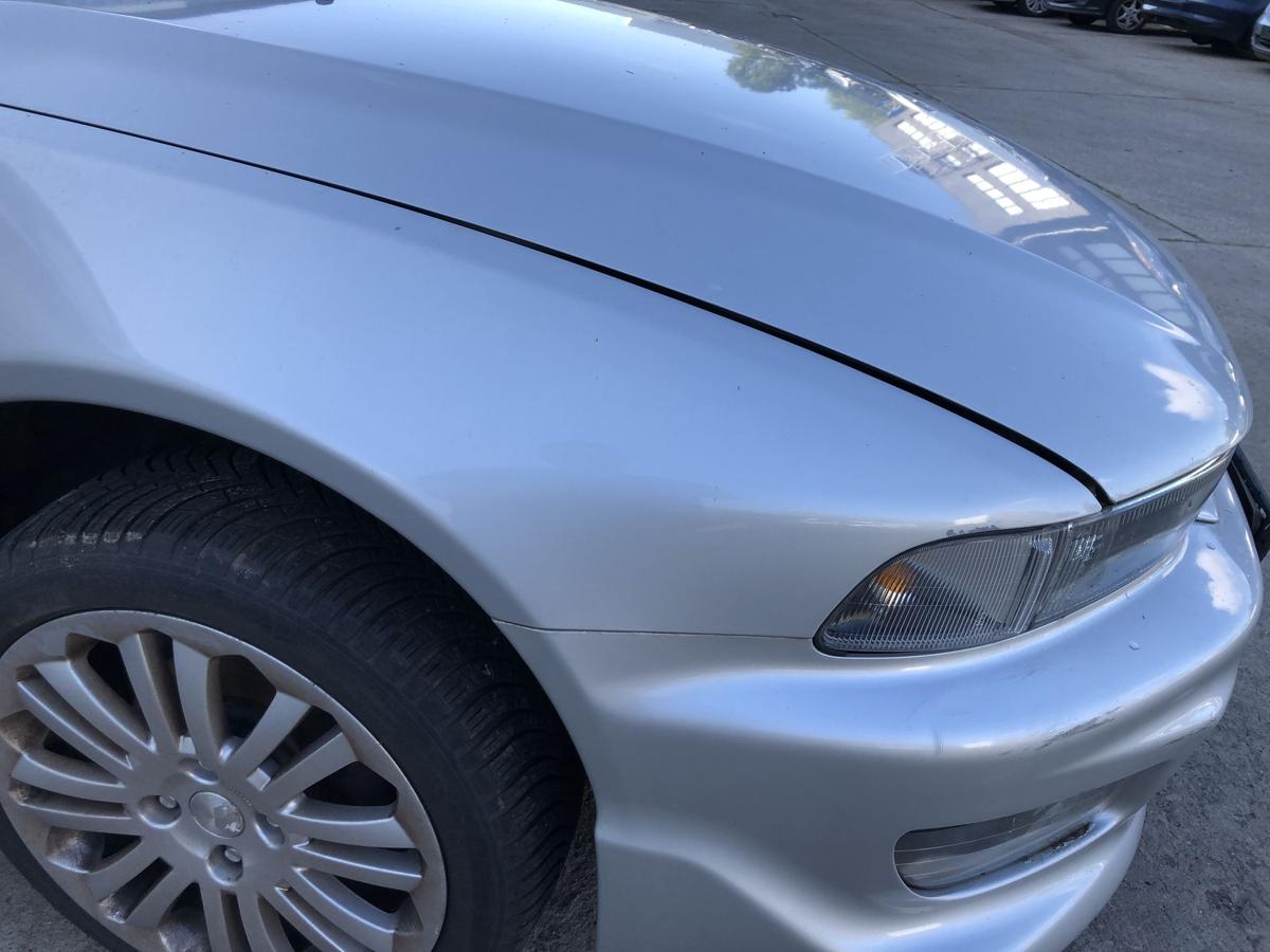 Mitsubishi Galant EA0 Avance Kotfl&uuml;gel vorn rechts Fahrer A69C Satellite Silver
