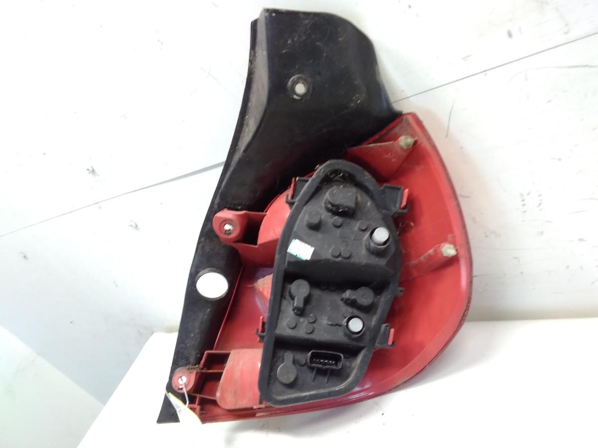 Renault Clio 3 original R&uuml;ckleuchte Schlussleuchte links Flie&szlig;heck BJ2008
