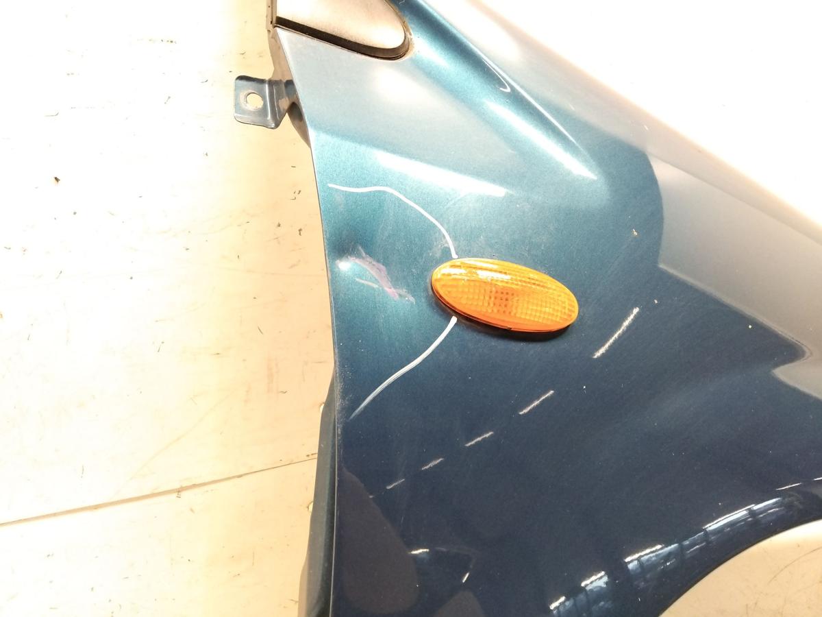 Nissan Almera Tino original Kotflügel vorn links Z01 Lazuli Blue Metallic BJ2001