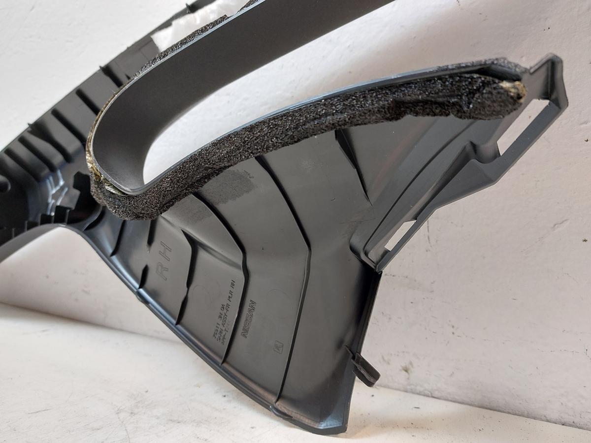 Nissan Leaf ZE1Innenverkleidung A S&auml;ule rechts Blende Verkleidung schwarz