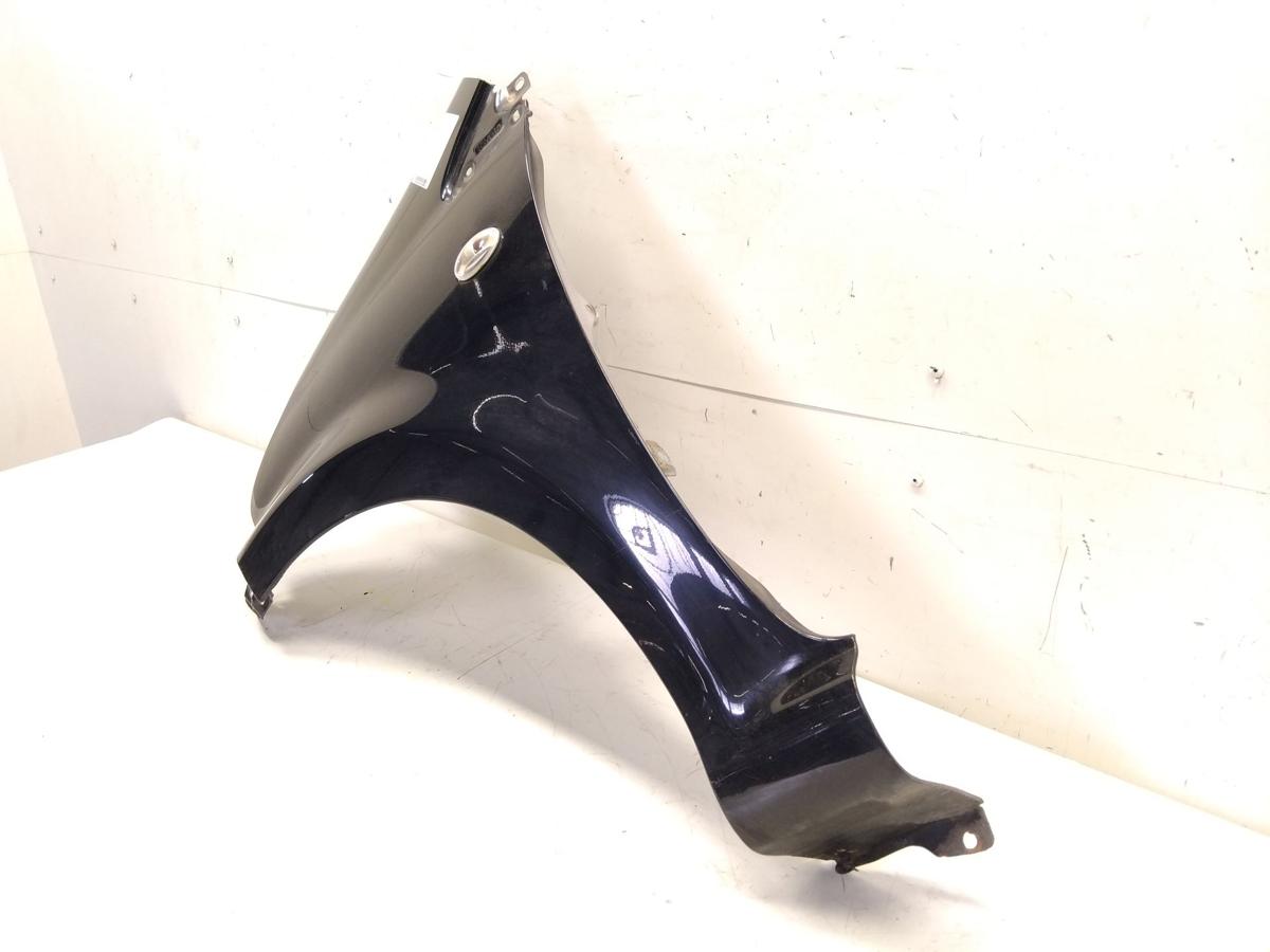 Toyota Aygo 1 original Kotfl&uuml;gel vorn links schwarzmetallic 211 Bj.2009