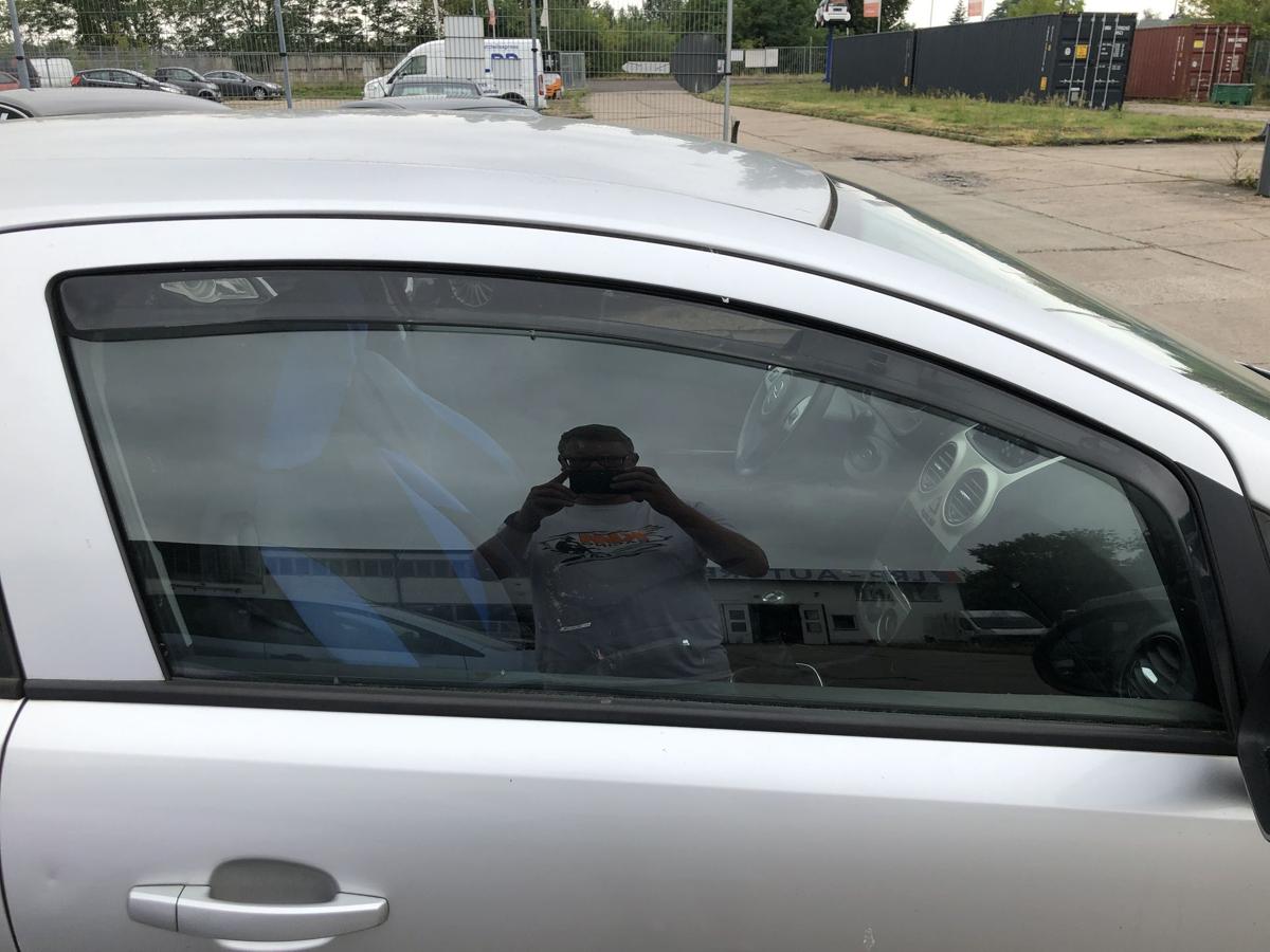 Opel Corsa D T&uuml;rscheibe vorn rechts Beifahrert&uuml;r Scheibe 3 t&uuml;rer Colorglas