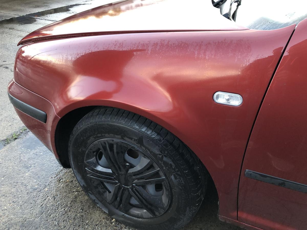 VW Golf 4 1J IV Kotflügel vorn links Fahrerseite LC3K Canyonrot