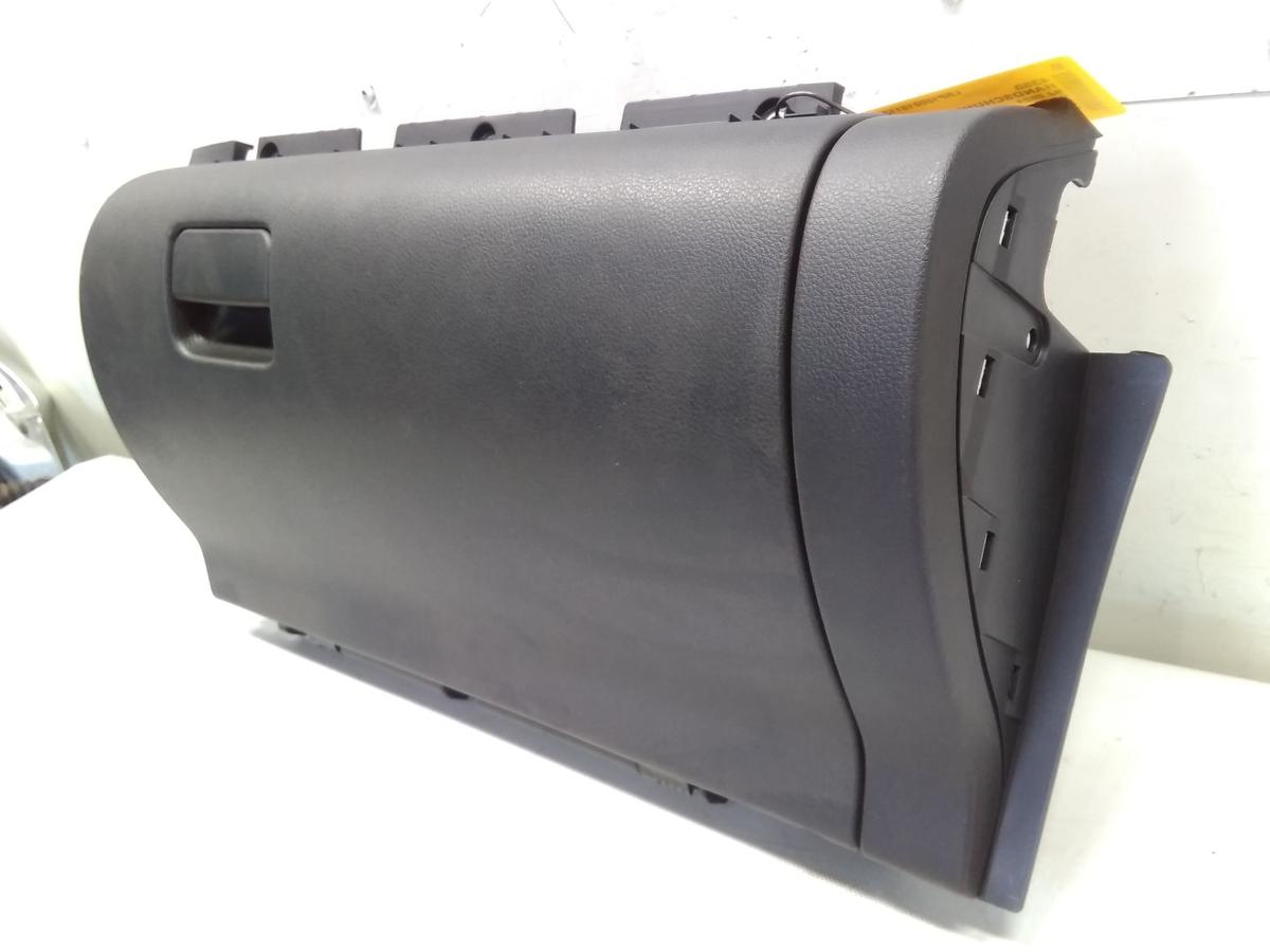 Mitsubishi Eclipse Cross original Handschuhfach Handschuhkasten Facelift