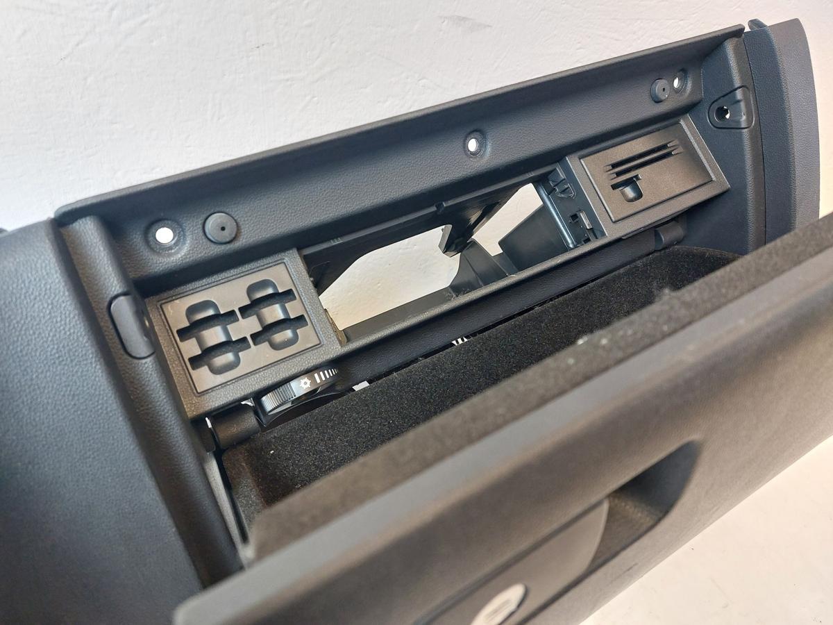 VW Golf 7 VII 5G AU Handschuhfach Schalttafelkasten Handschuhkasten rechts