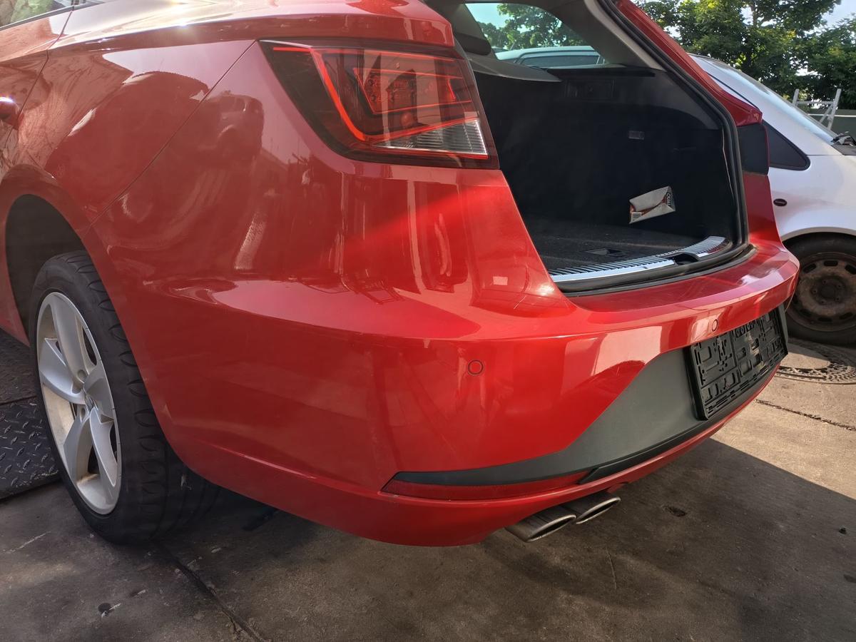 Seat Leon ST FR 5F orig Stoßstange Stoßfänger hinten PDC EZ2015 LS3H Emocionrot