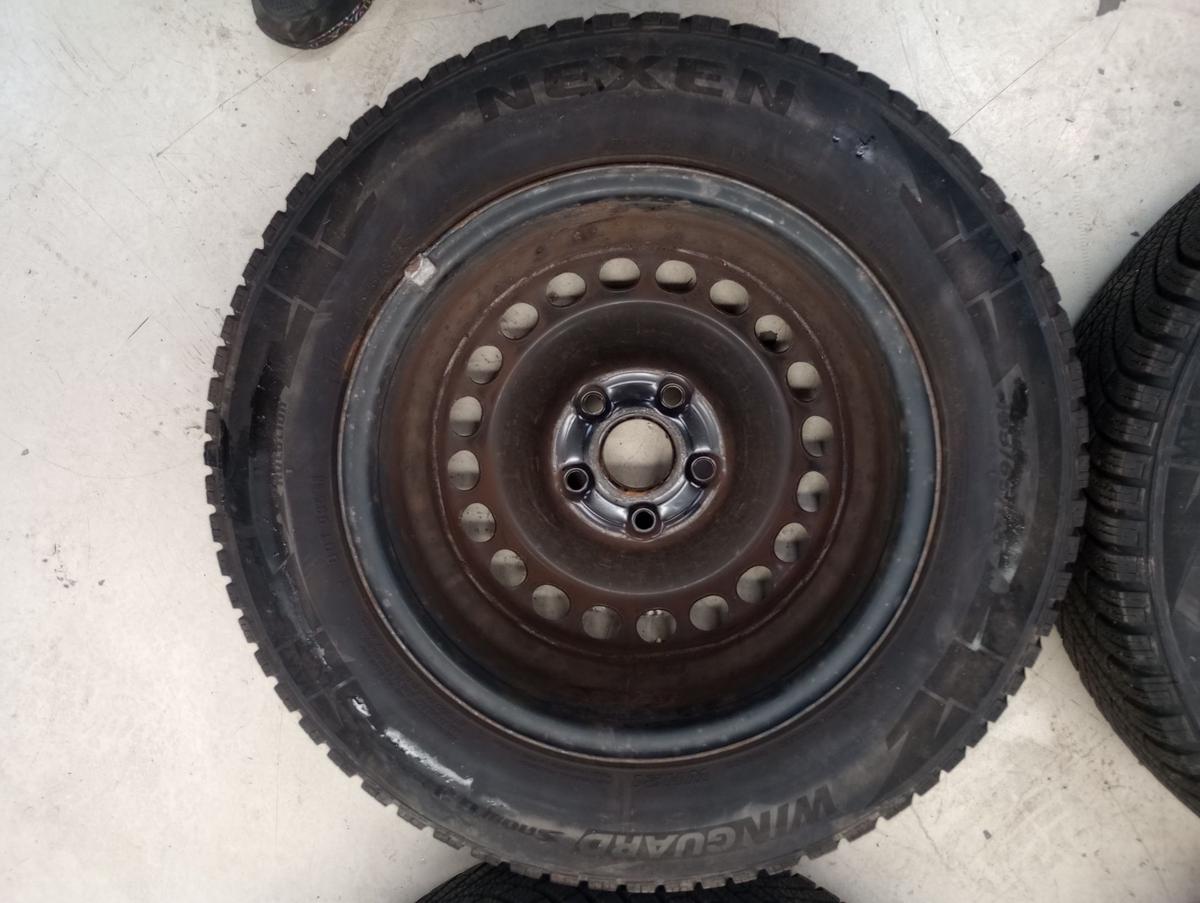 VW Passat 3B Bj1997 Satz Stahlfelgen 6x15 ET45 LK 5x112x57 mit Winterreifen