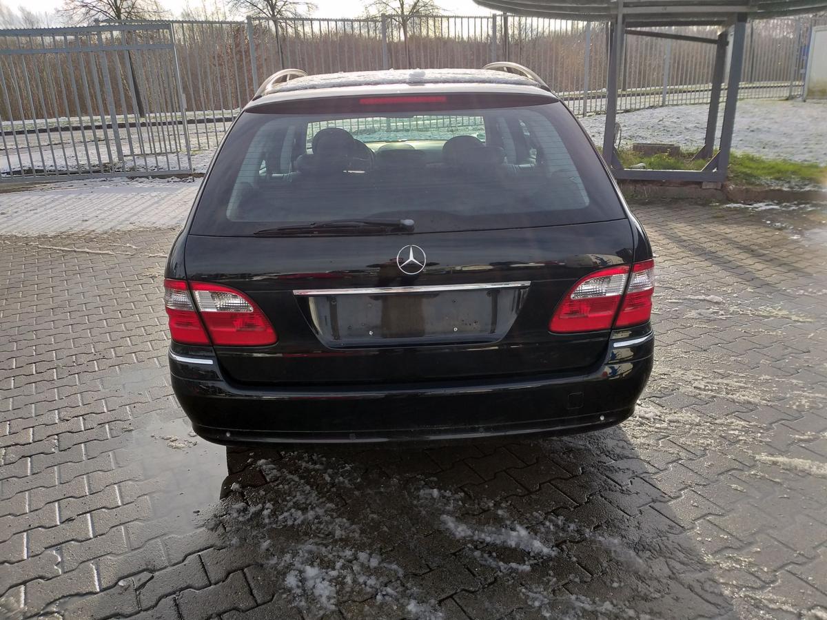 Mercedes Benz E Klasse S211 original Heckklappe mit Heckscheibe 197 Obsidianschwarzmetallic Bj.2004