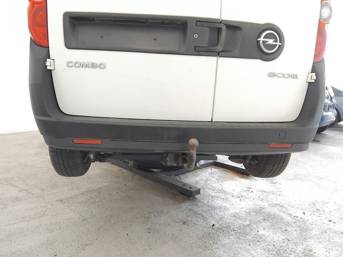 Opel Combo D Kasten original Stoßstange Stoßfänger hinten unlackiert BJ2014
