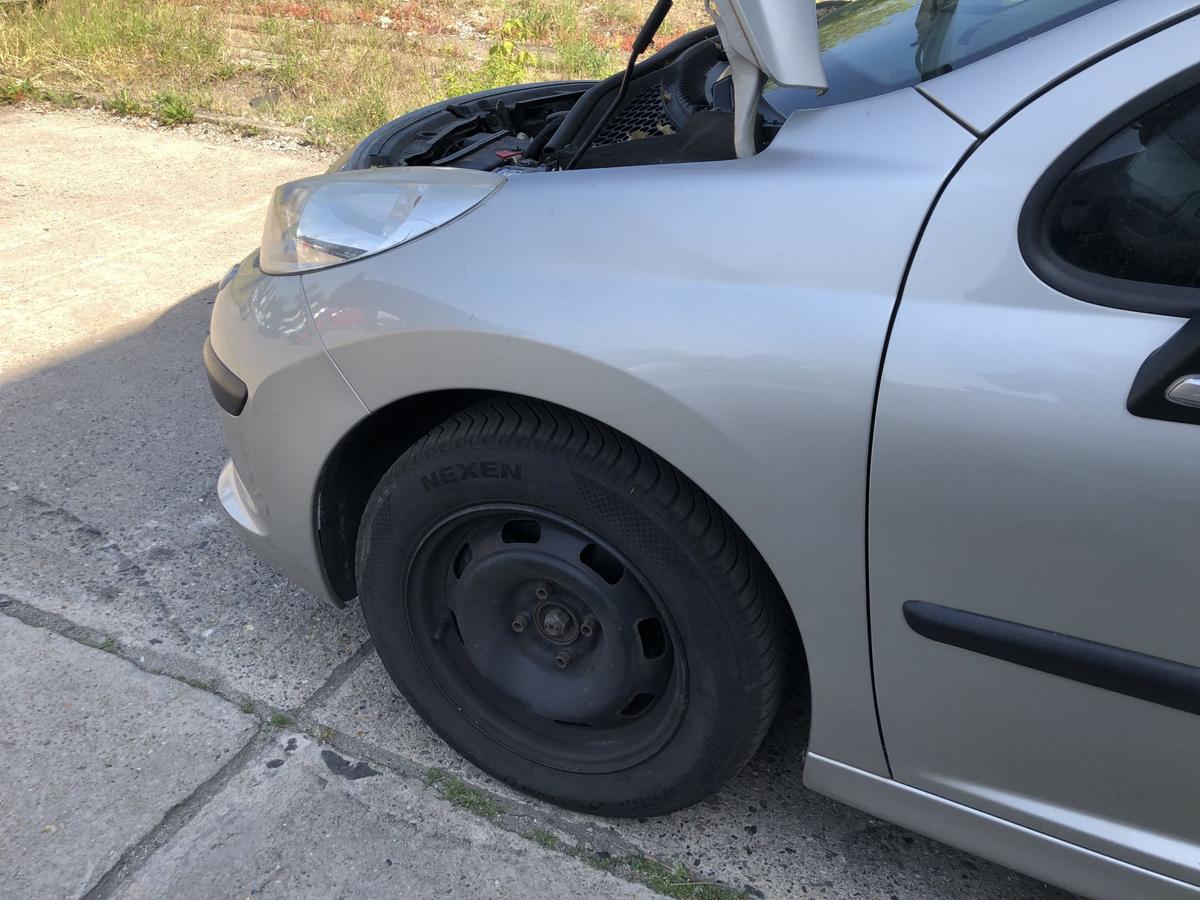 Peugeot 207 SW Typ WE Kotfl&uuml;gel vorn links Fahrerseite ETS Gris Cendre Metallic