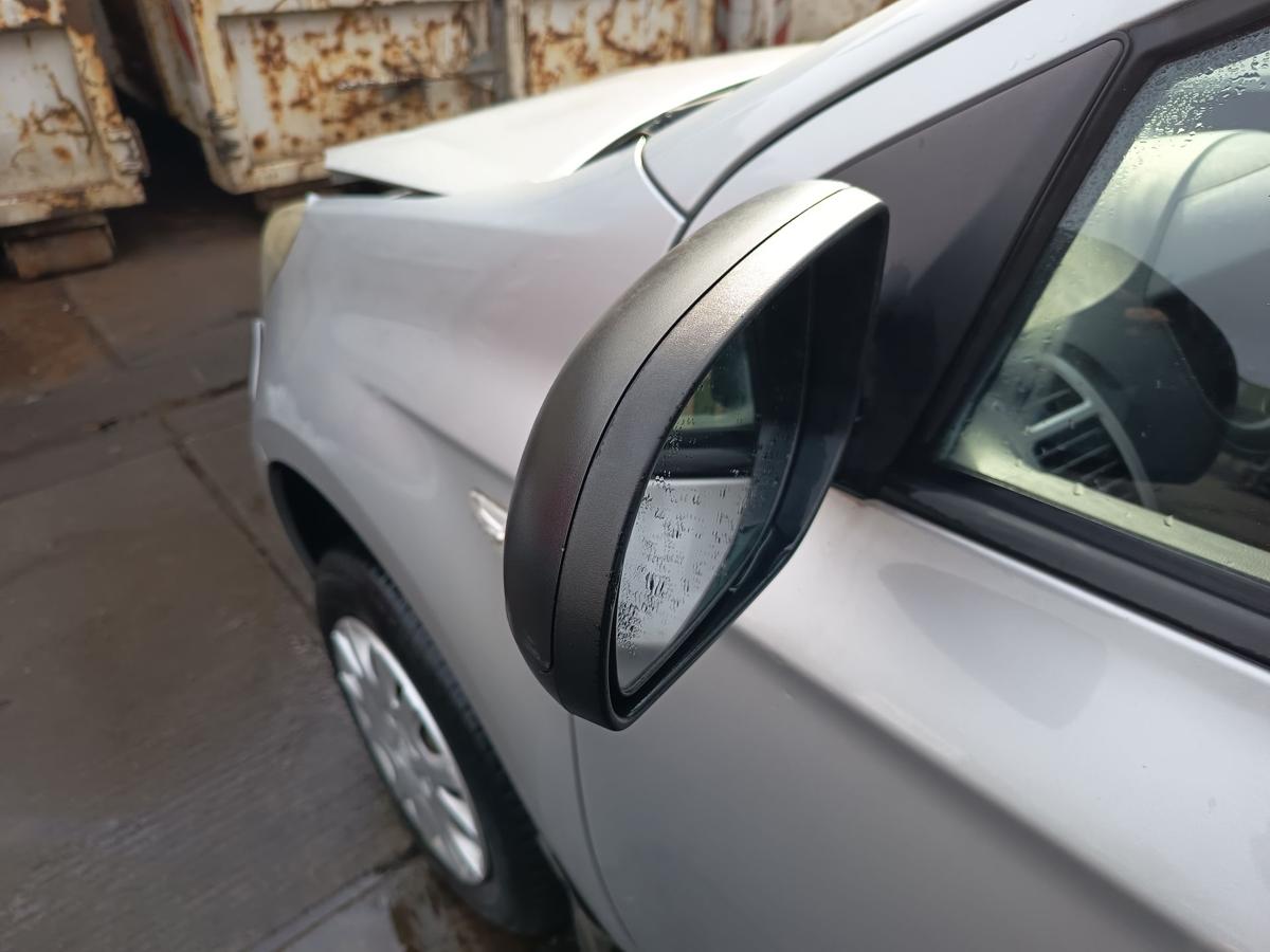 Hyundai i20 original Aussenspiegel links Fahrer manuell unlackiert Bj 2012