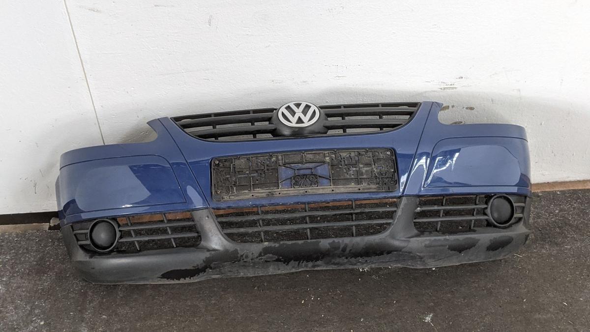 Stossfänger Stoßstange Frontstoßfänger LL5M Indienblau VW Fox 5Z Beschädigt