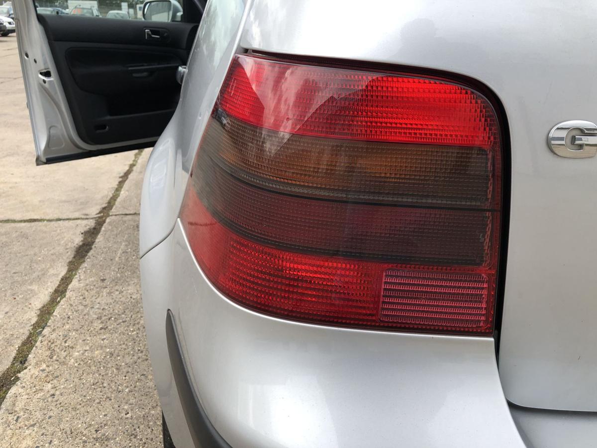 VW Golf 4 1J IV Rückleuchte links Heckleuchte Rücklicht Schlusslicht rot schwarz