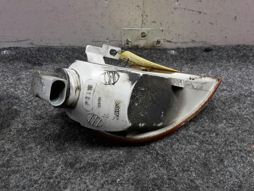 VW Polo 6N BJ 1998 Blinker vorn links Blinkleuchte 94-98 Hella