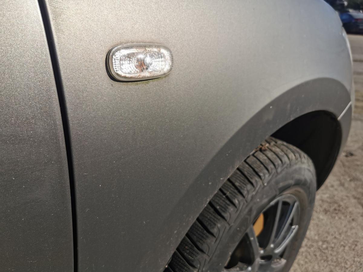 Hyundai Santa Fe CM Kotflügel Fender Seitenwand vorn rechts foliert TEXT BILDER