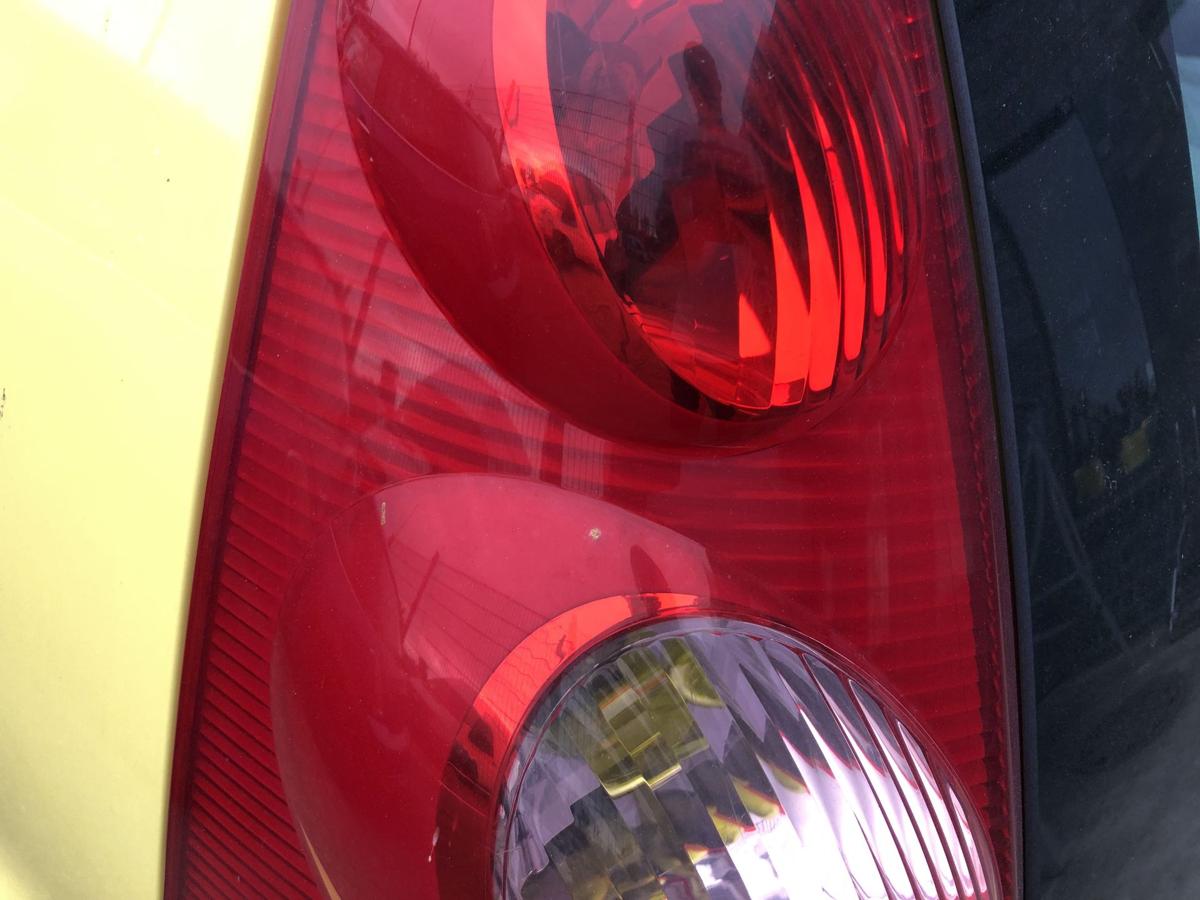 Peugeot 107 Typ P R&uuml;ckleuchte links R&uuml;cklicht Heckleuchte Schlusslicht