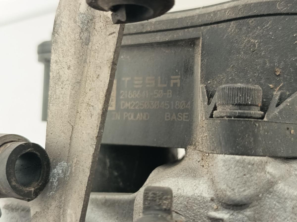 Tesla Model Y original Bremssattel hinten links 218864150B Baujahr 2025