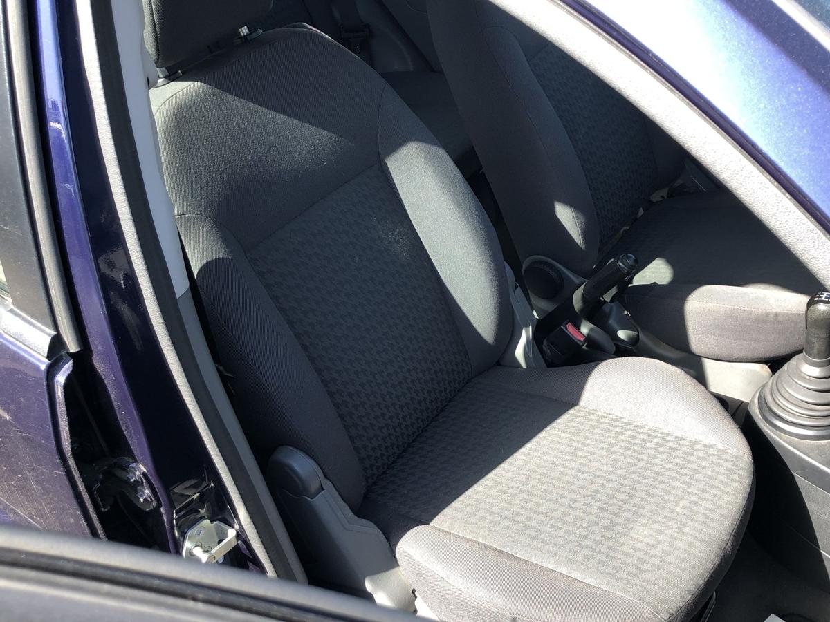Ford Fusion JU2 Sitz vorn rechts Beifahrersitz Stoff ohne Heizung Autositz
