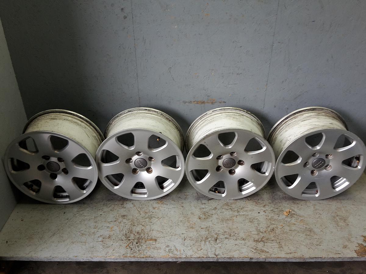 Audi A6 C5 original Satz Alufelgen 7Jx15 ET39 Bj 2003