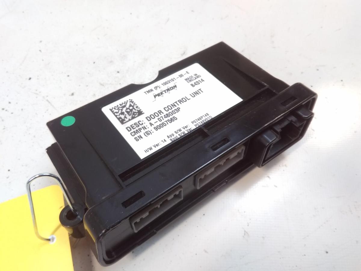 Tesla Model S original T&uuml;rsteuerger&auml;t vorn links 1003101-00-E BJ2014