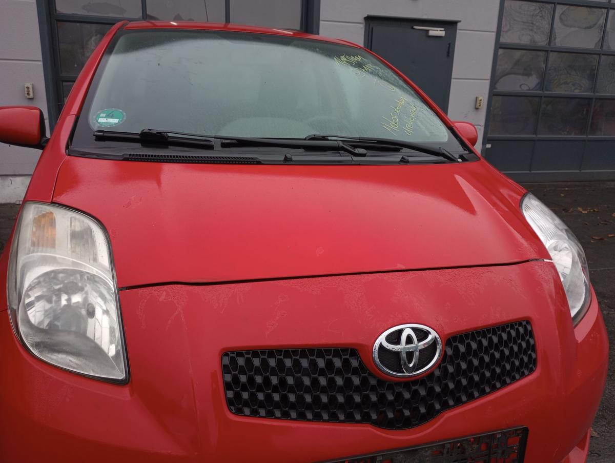 Toyota Yaris II XP9 orig Motorhaube Klappe 3P0 Rot Bj 2007