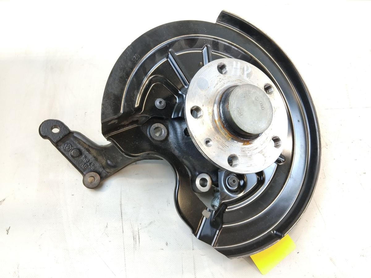 VW Golf 6 GTI original Achsschenkel Radlagergehäuse Hinterachse rechts Bj.2012