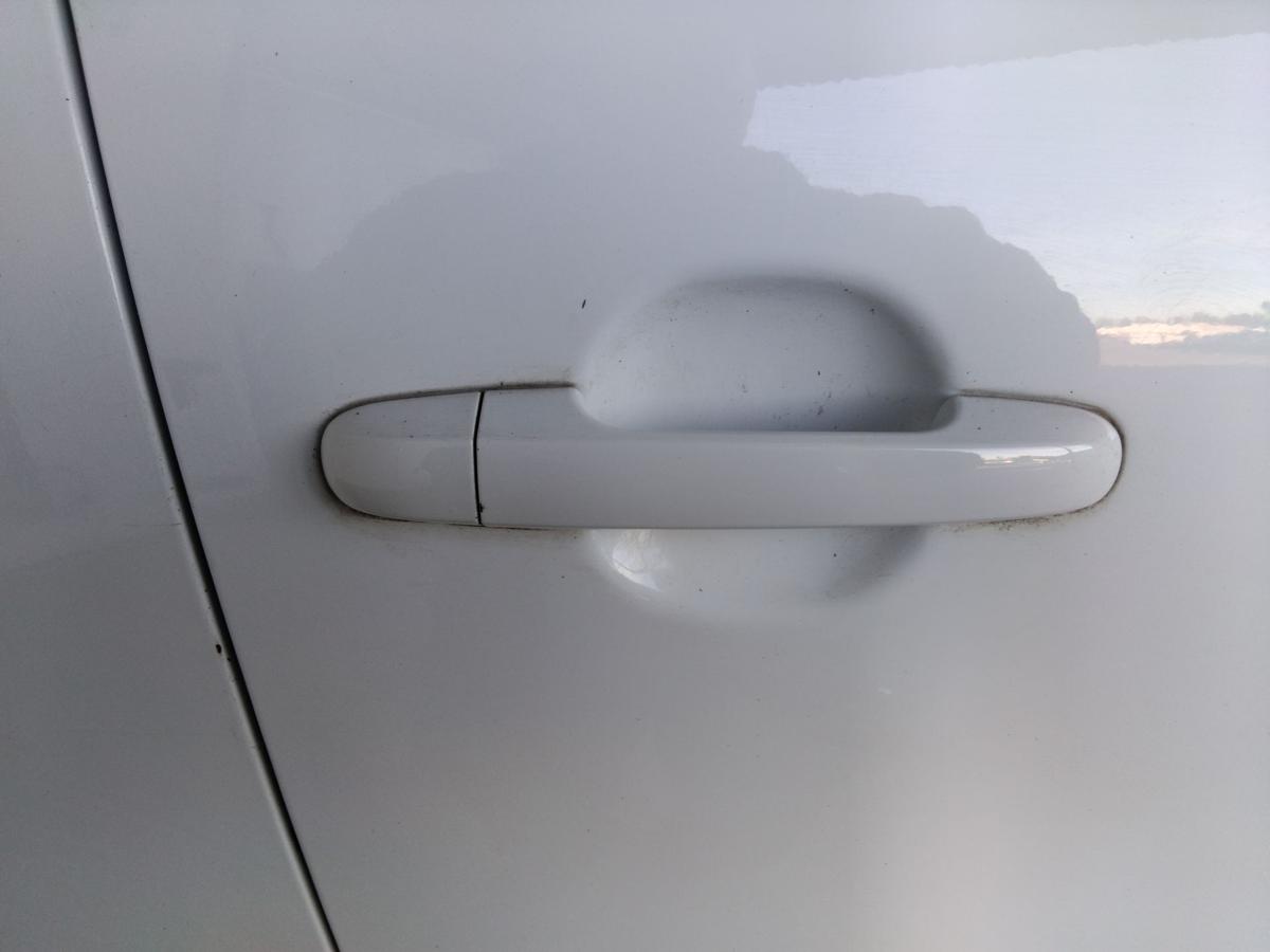 Hyundai i30 CW Kombi Tür vorn rechts Beifahrertür weiss 7F BJ2010 tschechische Produktion