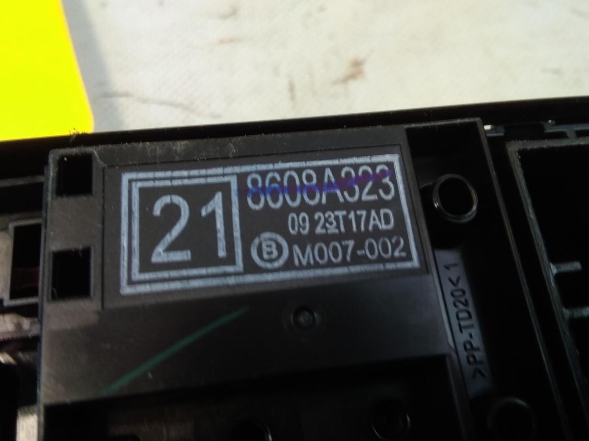 Mitsubishi Eclipse Cross original Fensterheberschalter Schalter Fensterheber links