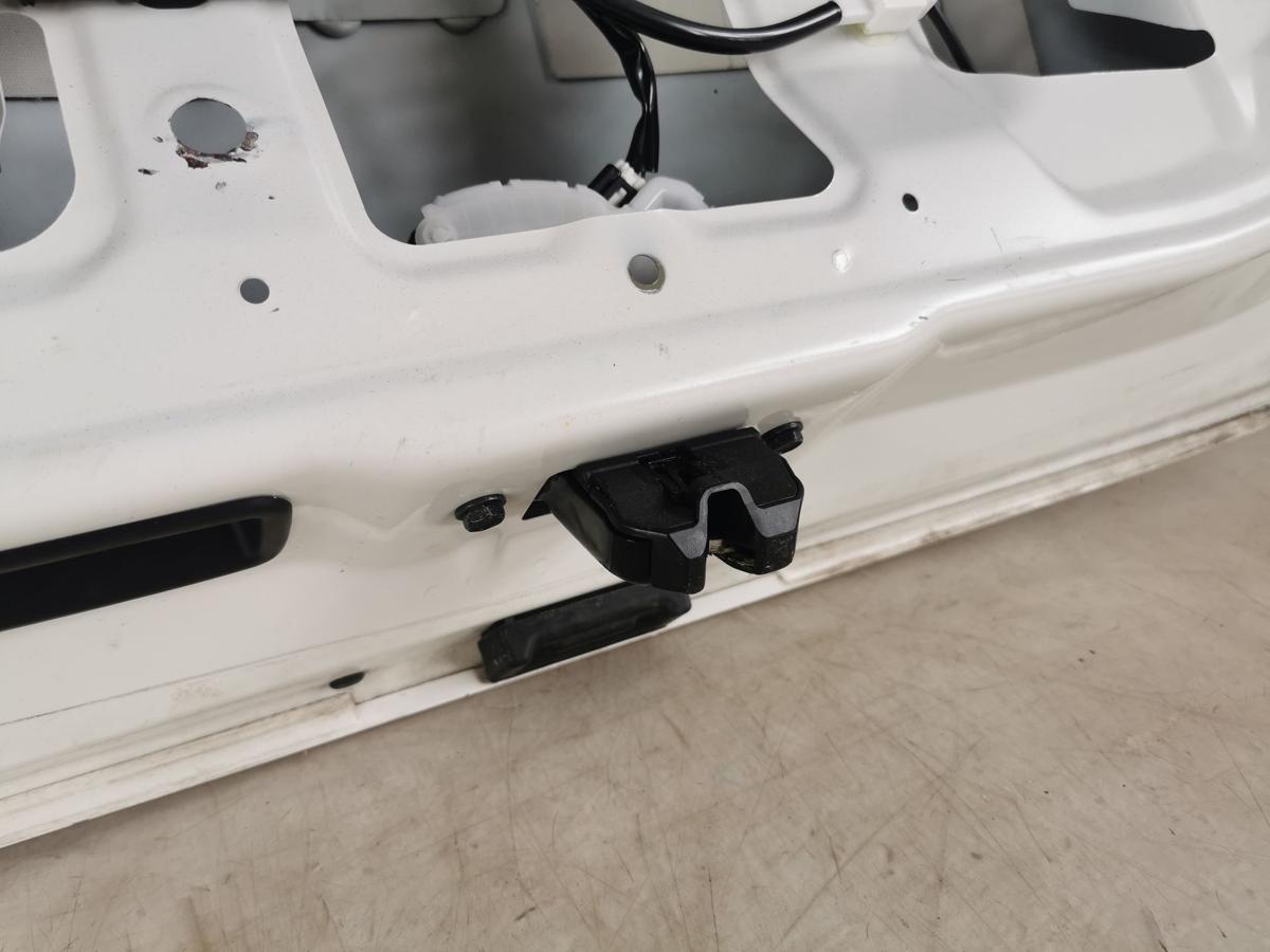 Mazda 2 Typ DJ Heckklappe mit Heckscheibe im Rohbau weiss Kofferklappe Deckel