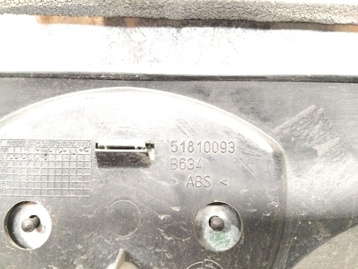 Lancia Musa Facelift original Kühlergrill Bj.2009