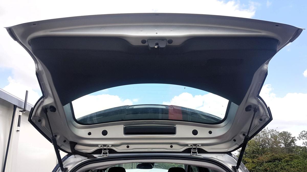 Opel Crossland X Heckklappe Heckdeckel in Z176 Argonsilber Metallic Bj2018