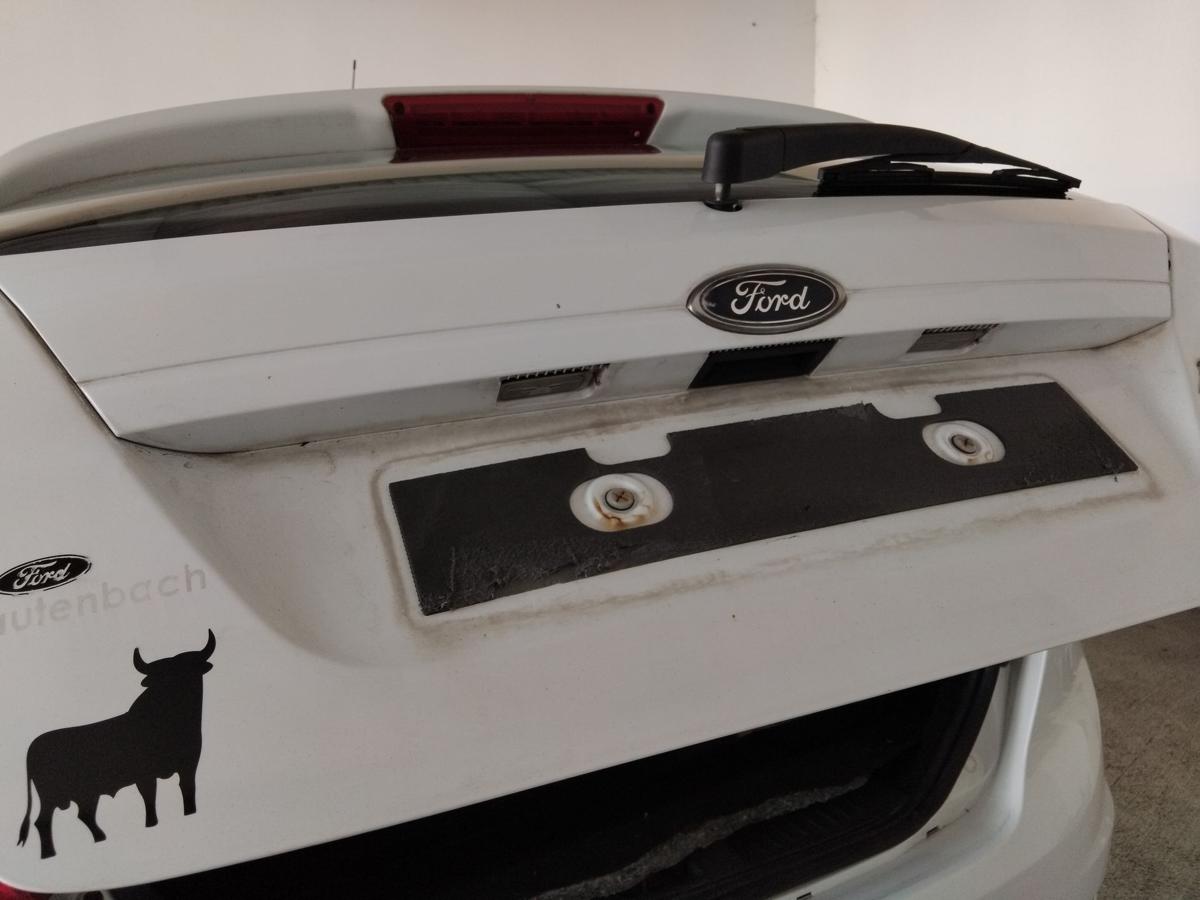 Ford Fiesta JA8 original Heckklappe frostweiß mit Scheibe BJ2009