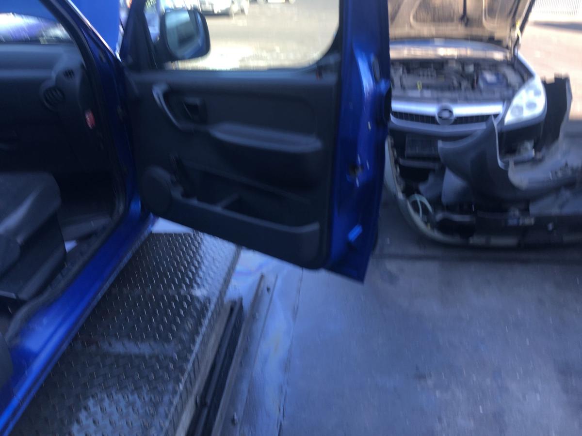 Citroen Berlingo I original Tür vorn rechts Beifahrer KMH Königsblau Bj 2006