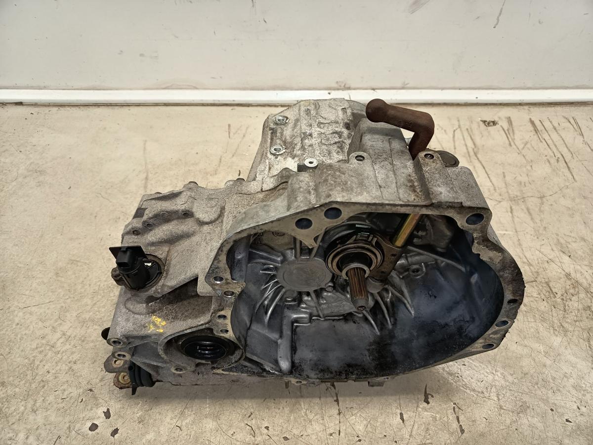 Nissan Almera Tino original Schaltgetriebe 5 Gang 1.8l 84kW Benzin Bj 2001