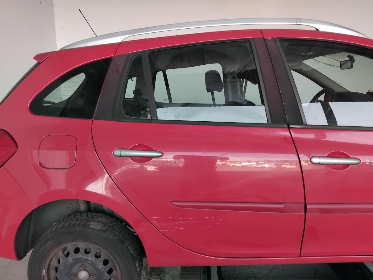 Renault Clio 3 Grandtour Tür hinten rechts OV727 spanisch rot Kombi BJ2009 Delle
