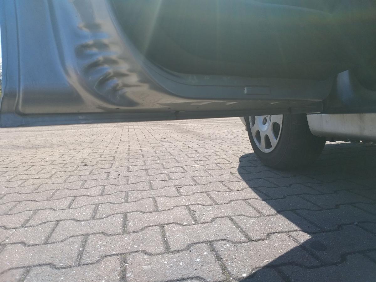 Peugeot 207 original T&uuml;r vorn links EZR Aluminium Grau 5-T&uuml;rer Rohbau Bj.2007
