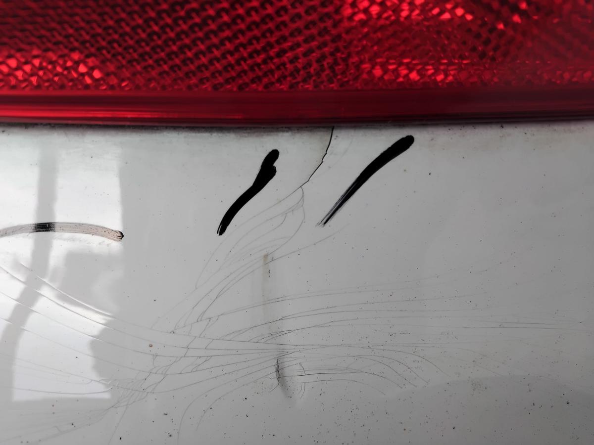 Citroen C-Elysee original Stossf&auml;nger Sto&szlig;stange hinten PDC besch&auml;digt BJ2015