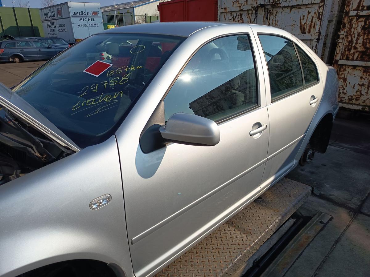 VW Bora 1J original T&uuml;r vorn links Fahrer A7W Reflexsilber Bj 2001