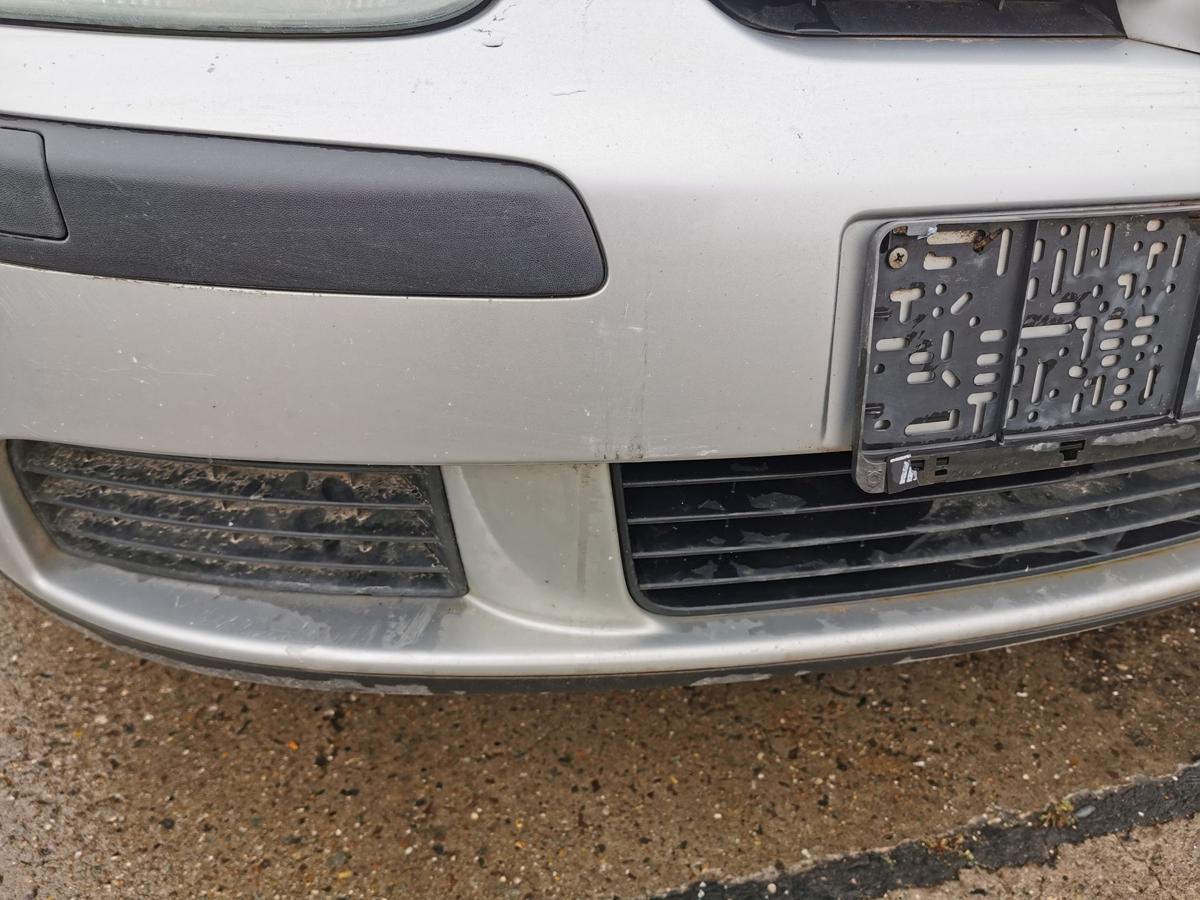 VW Golf V 5 Stossfänger Stossstange Bumper vorn SRA LA7W Reflexsilber Met