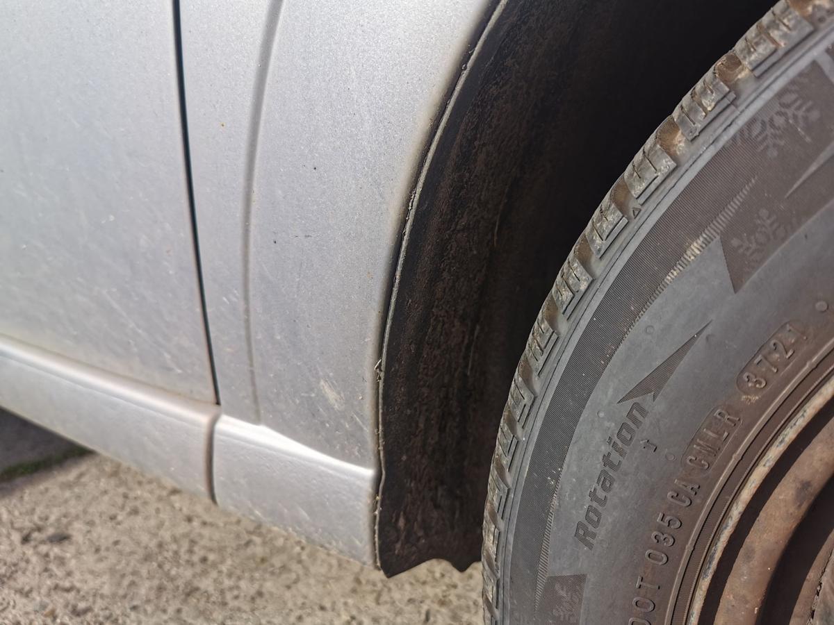 Opel Meriva A Kotflügel Fender Seitenwand vorn rechts 4AU Lichtsilber met DELLEN